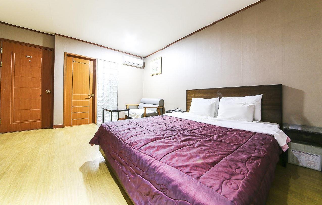 Valentine Motel Йонгин Экстерьер фото