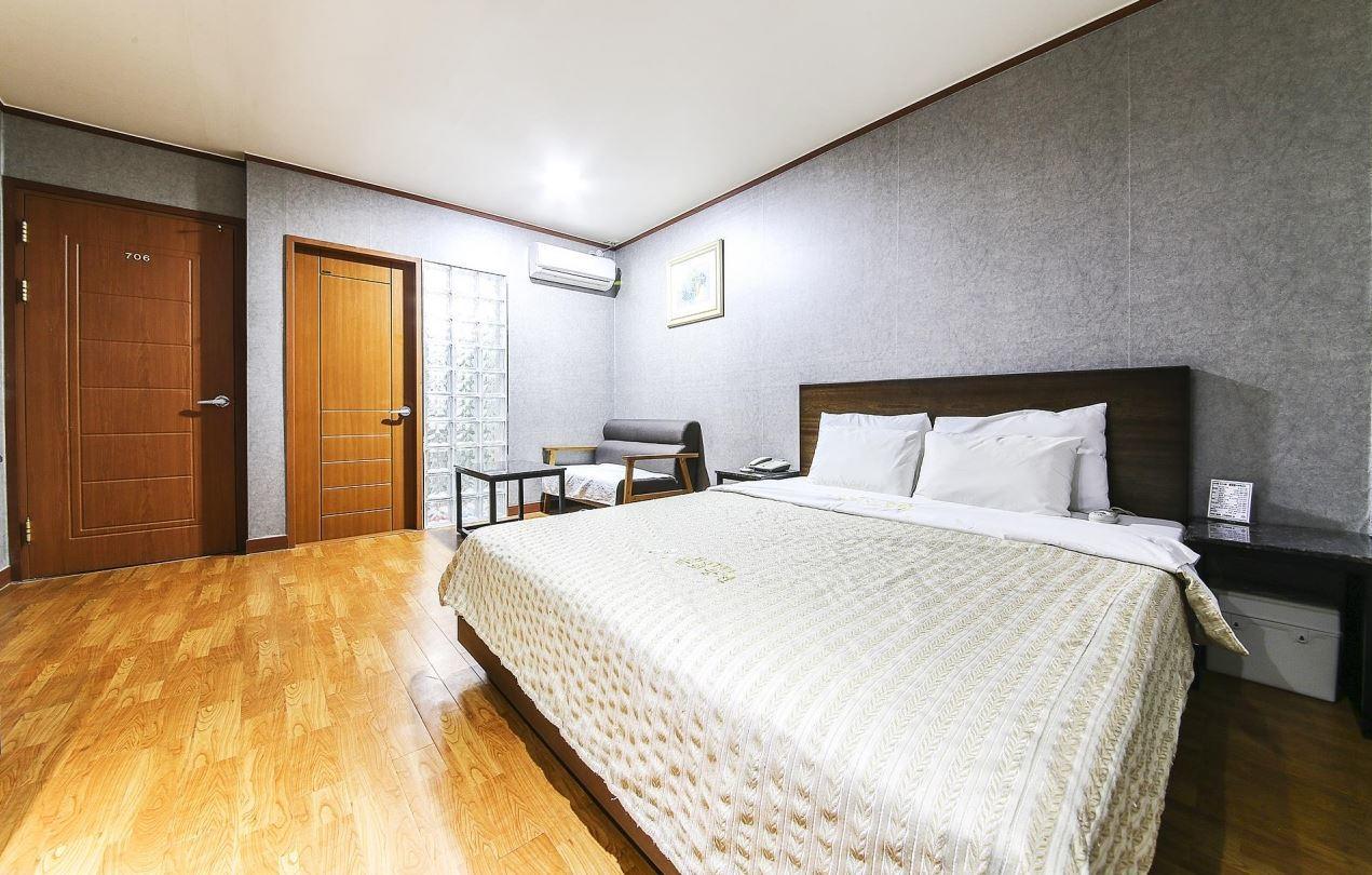 Valentine Motel Йонгин Экстерьер фото